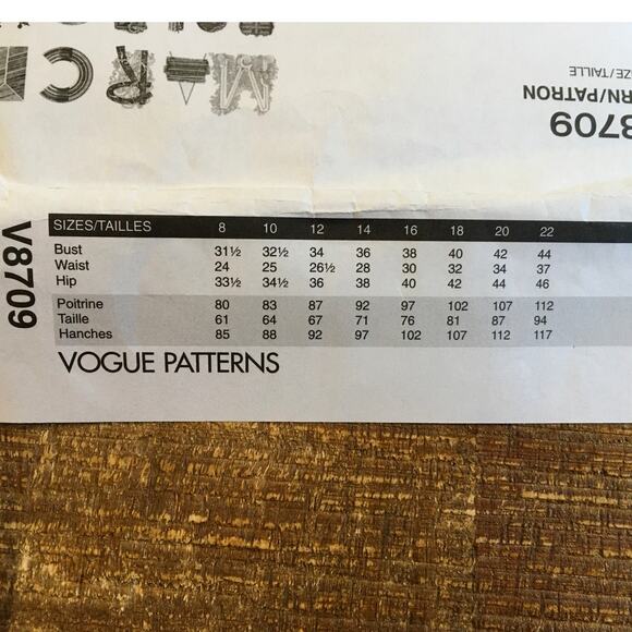 Vogue Sewing Pattern V8709 Women Pleated Collared Jacket Peplum Loose 8-14 UNCUT - Picture 3 of 3